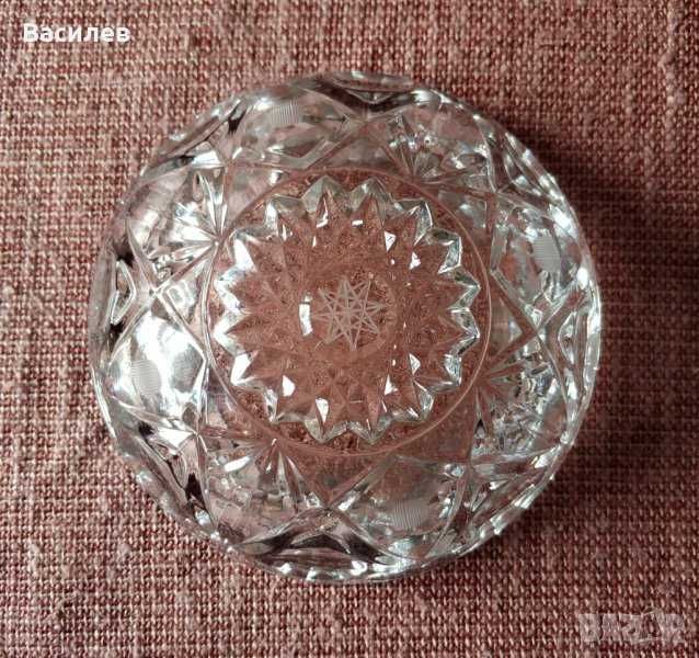 Mасивен кристален пепелник