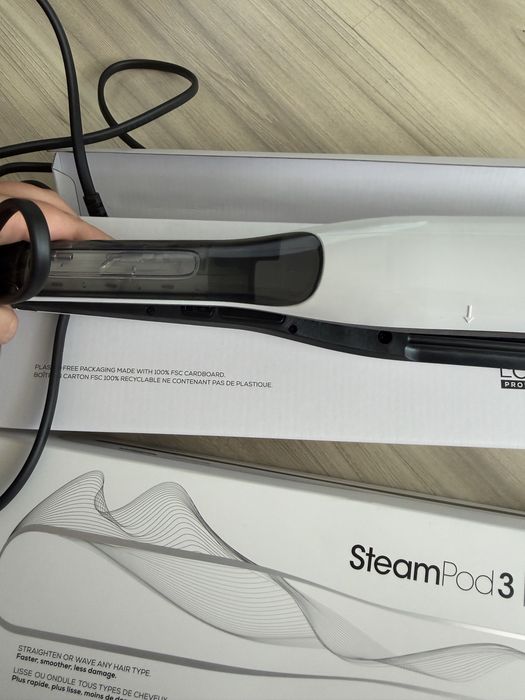 Placa profesionala de par pentru coafare si ingrijire L’Oréal Professionnel Steampod 3.0, 3 setari de caldura, rezervor de apa