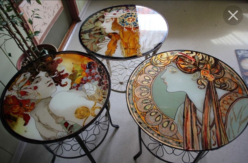 Продаются круглые журнальные столики