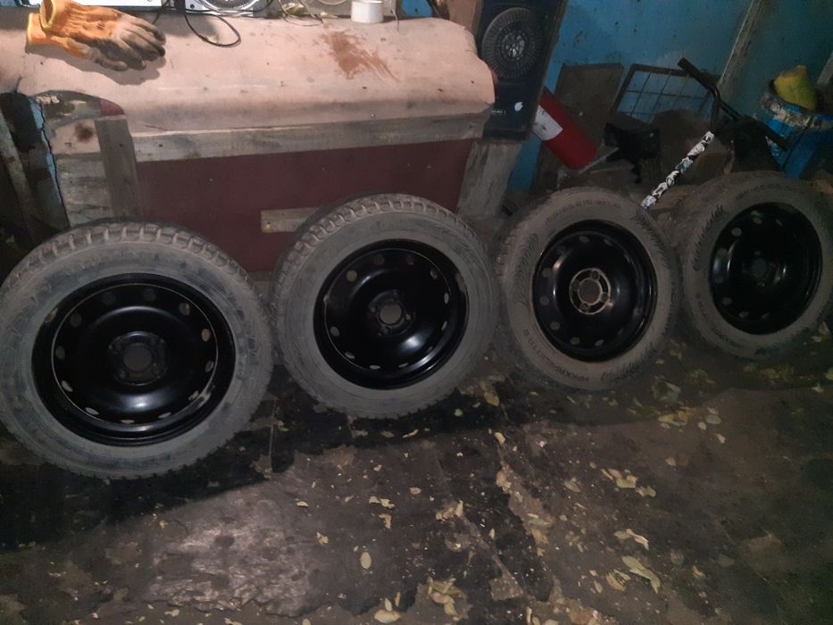 Продам зимние колеса