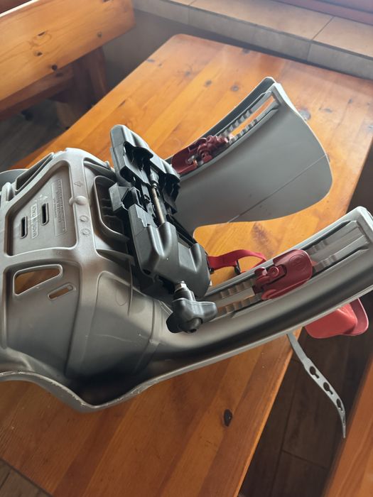 Децко столче за колело