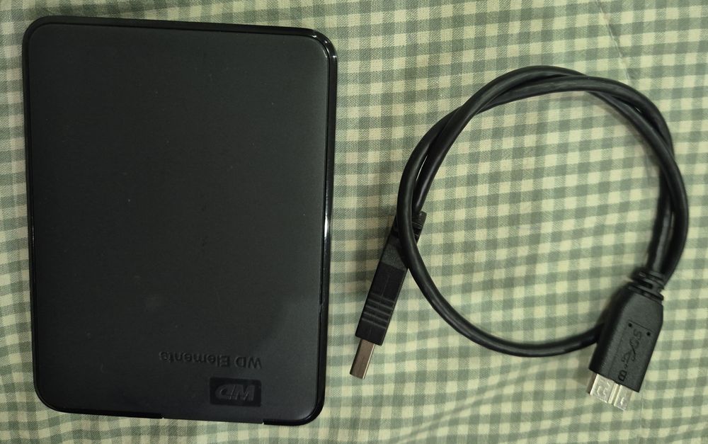 Продам внешний жёсткий диск 2Тб