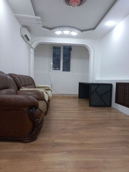 Сдаёт долбит в аренду