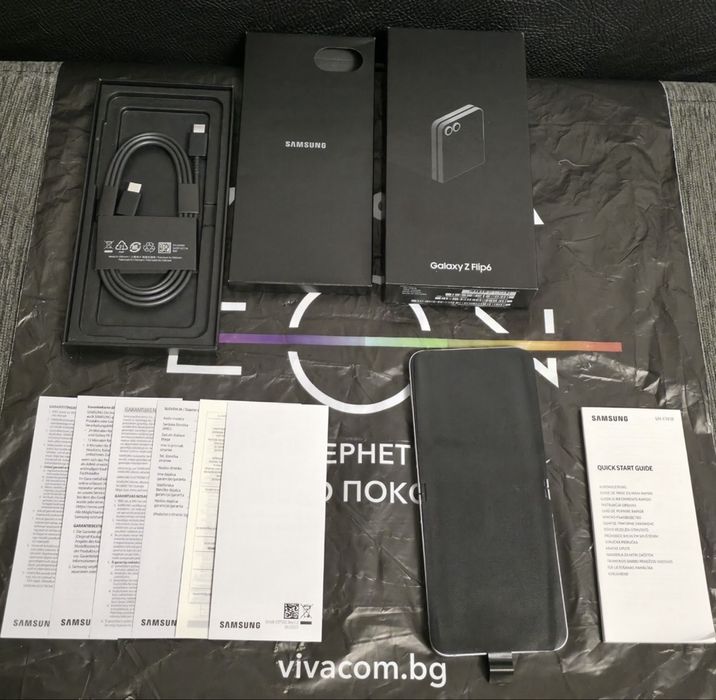 КАТО НОВ 256GB Samsung Z Flip 6 Гаранция Vivacom 2026г. Silver | Сив