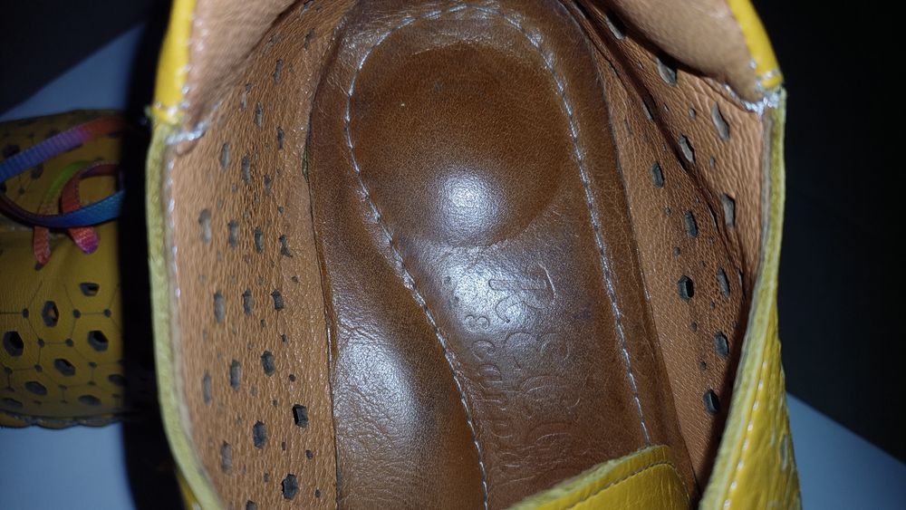 Естествена кожа обувки