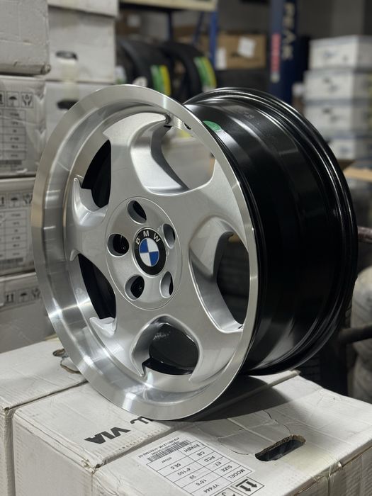 21 стиль бмв R17 разборный