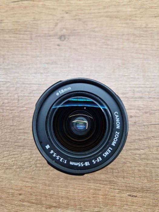 Продавам обектив Canon EF-S 18–55mm