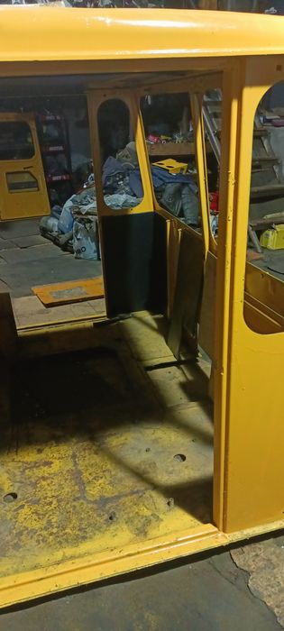 Продам кабину К700