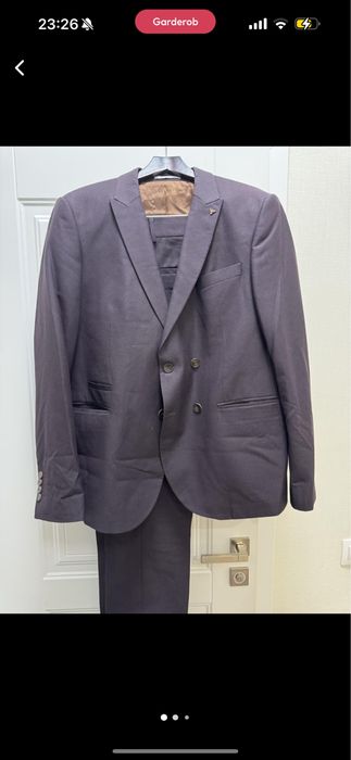 Мужские костюмы