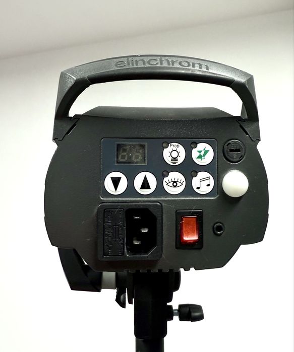 2x Elinchrom D-Lite rx4 400W