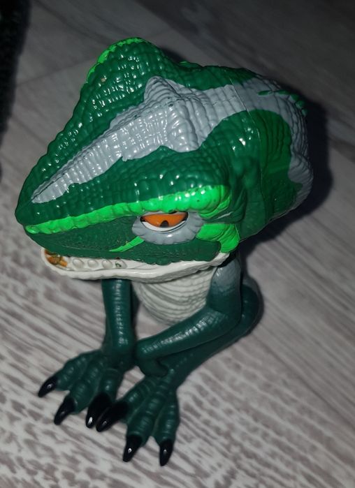 Игрушки динозавры