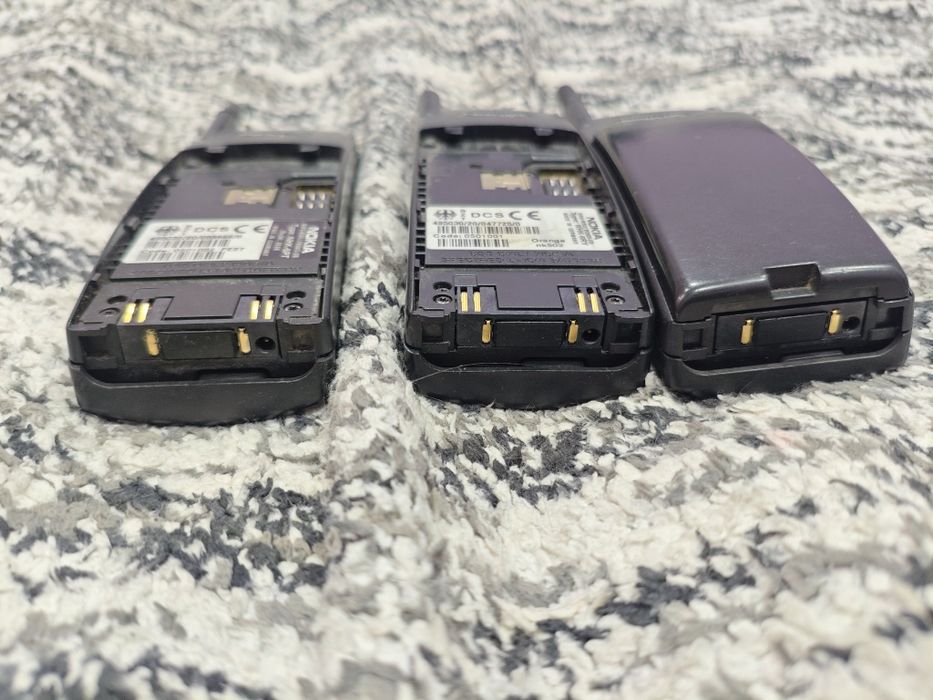 Nokia 8110 ( банан из фильма матрица )