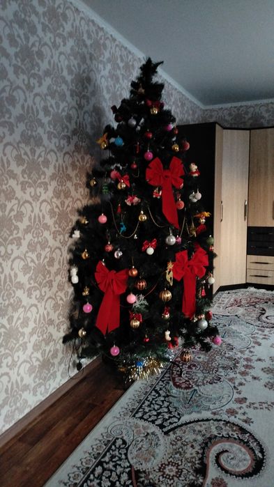 Продам искусственную ёлку