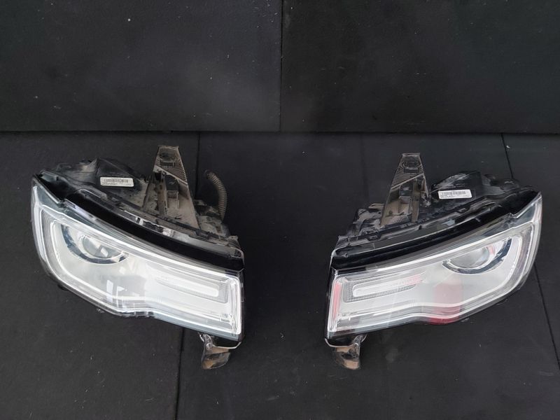 Фарове Jeep Grand Cherokee 2014г.