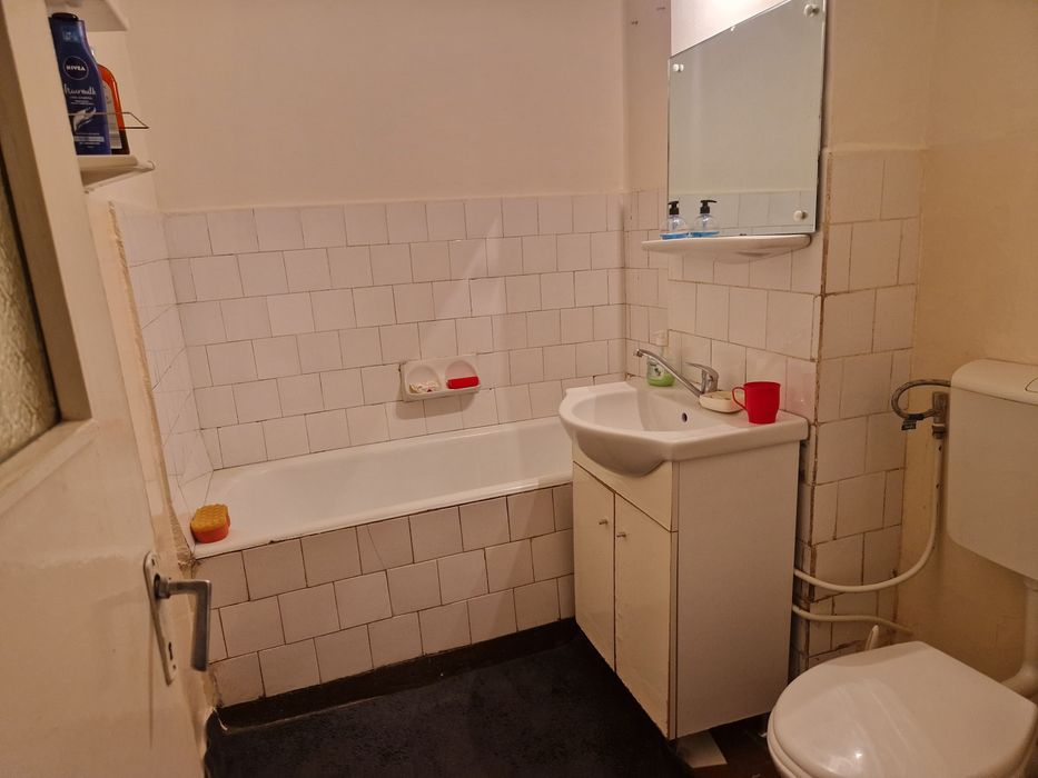 Apartament 3 camere, 66 mp + beci — Deva,