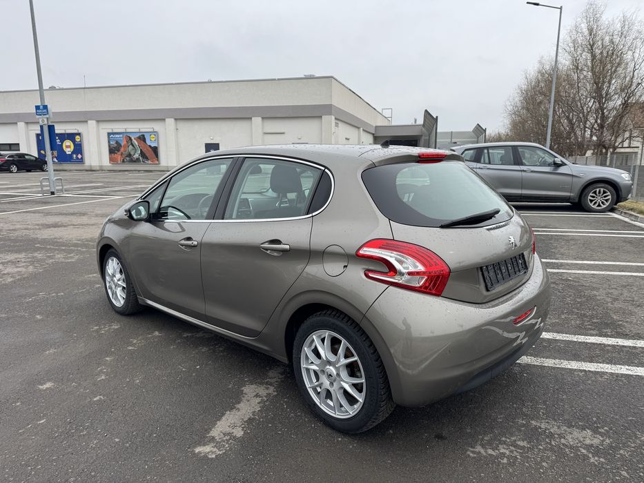 Peugeot 208 1.6 Benzina Euro5 Climatornic 119000Km