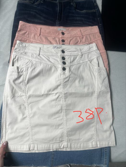 Поли H&M, Pioneer