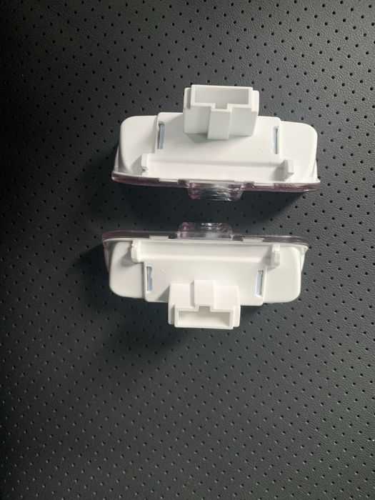 Lampi/Holograme led logo usi Porsche, carcasa cheie T CARBON