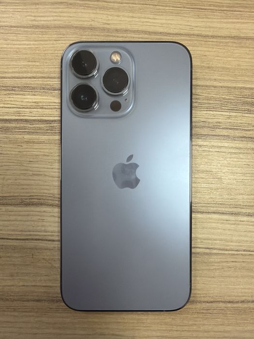 iPhone 13 pro 256гб