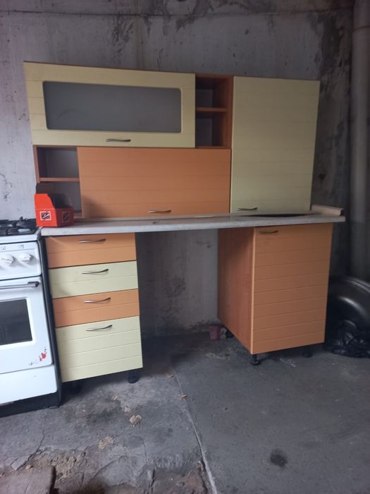 Кухонная мебель б/у