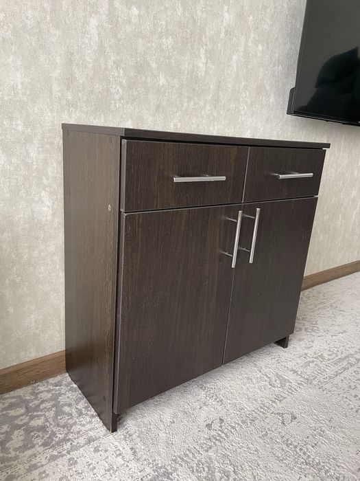 Продам обувницу