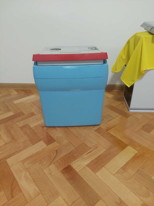 Електрическа хладилна чанта GIO STYLE (12V)