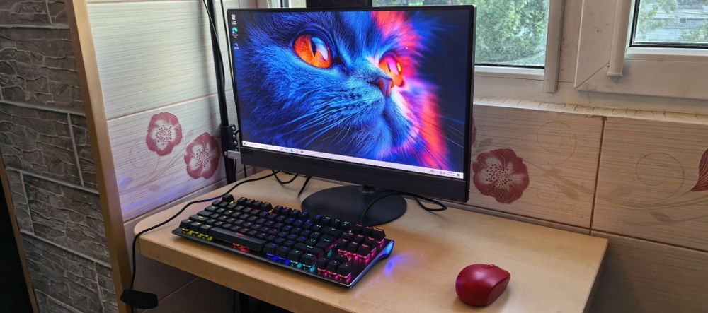 PC/Calculator AIO ALL in One Lenovo IdeaCentre 21.5" FHD_i5 8400T_12GB RAM DDR4_SSD 128Gb + HDD 1TB_