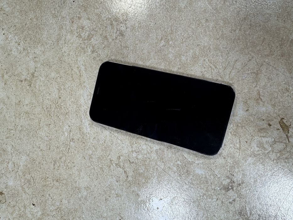 Продам Iphone 12 pro 128gb