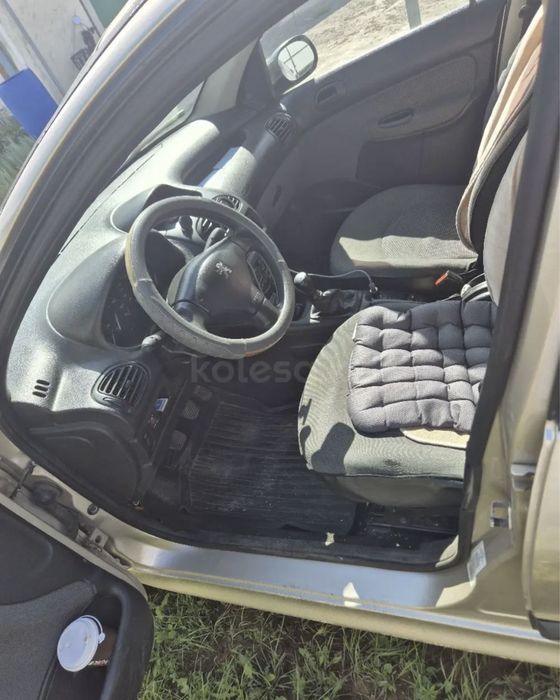 Peugeot 206 Sedan