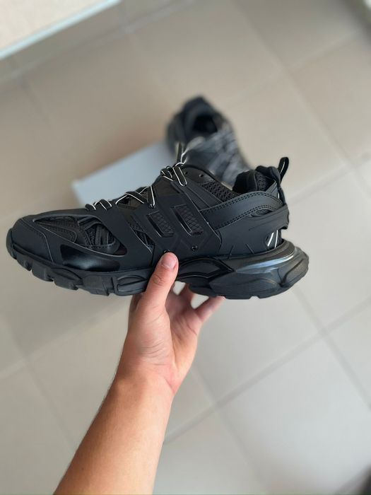 Balenciaga Track