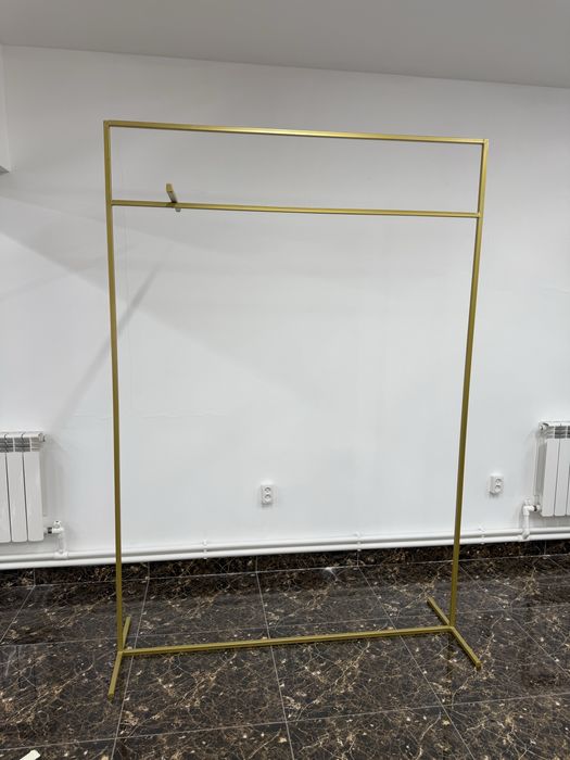 Оборудование для магазин одежды