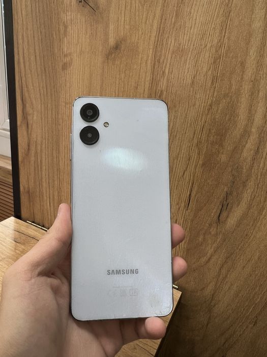 Продам самсунг а06
