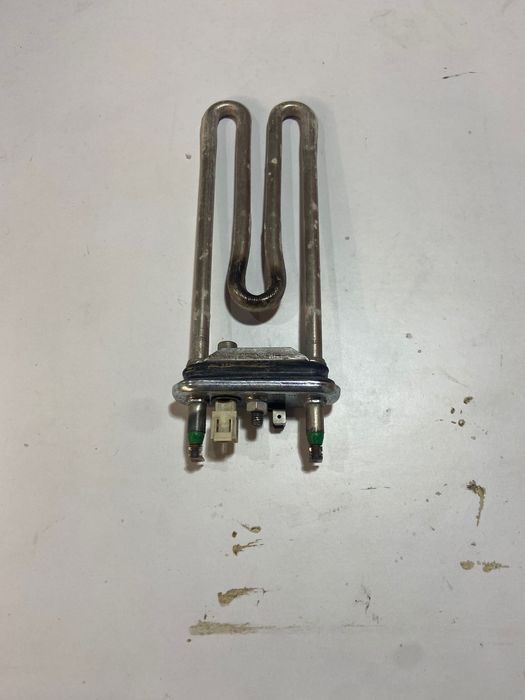 Продавам нагревател на пералня Electrolux