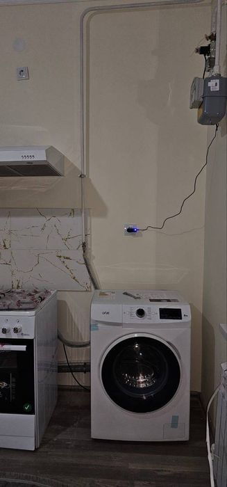 Сдается 2x комнатная квартира
С обстановкой 
В горде Алмалыке