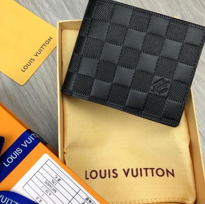 Portofel Louis Vuitton- poze reale 100% -calitate superioara ! PRODUSU