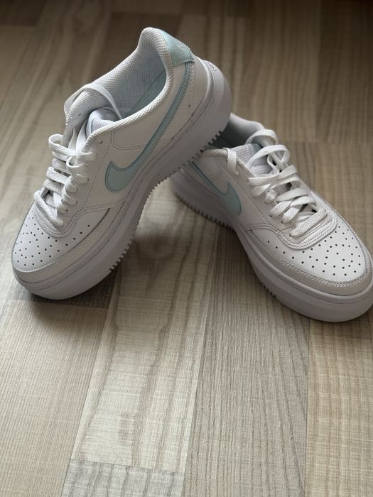 Nike Court Vision Alta