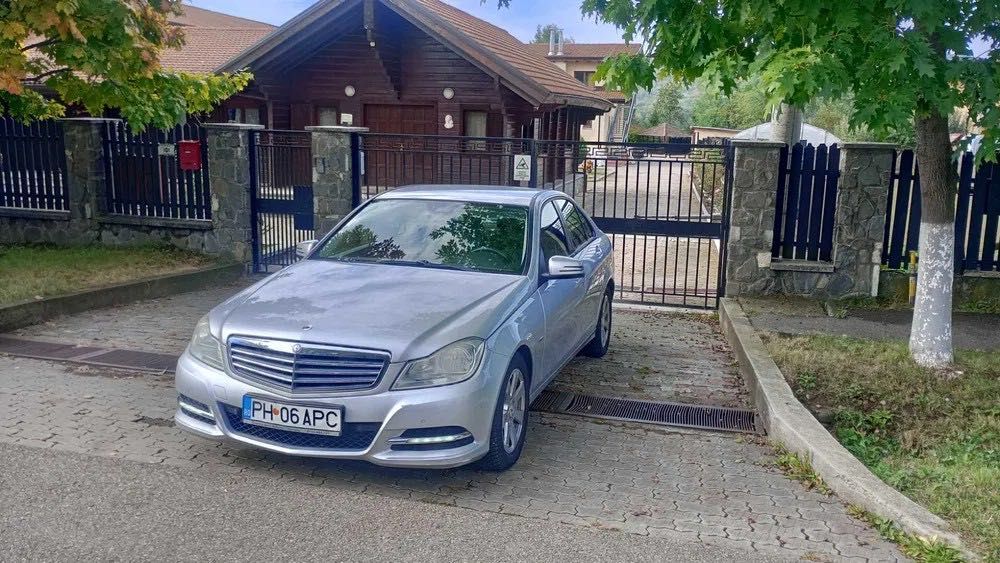 Mercedes benz C180 2011