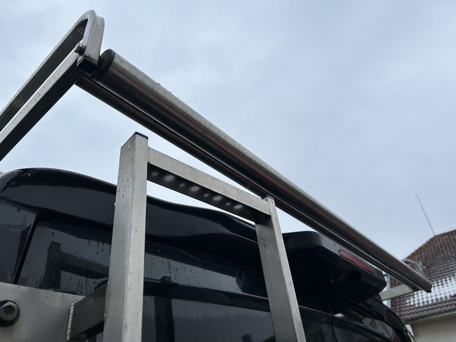 Багажник за бус и стълба