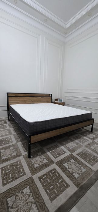 Металлические кровать. Темир Кровать. Двуспальная кровать Лофт дизайн.