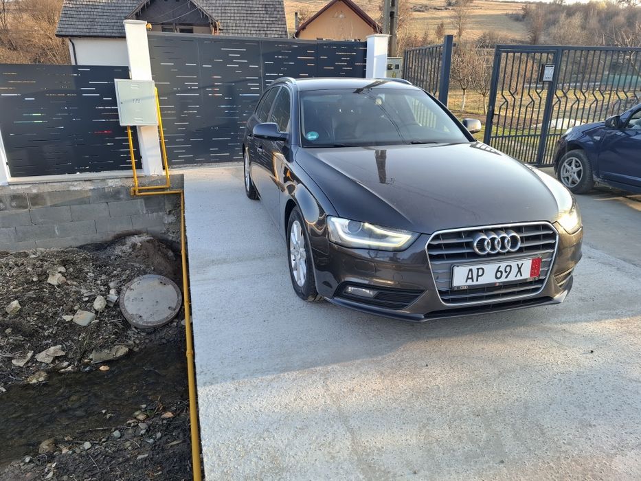 Audi A4 /B 8.5/S-line/Navi/Xenon-Neon/Interior S-Line /Germania/Euro 5