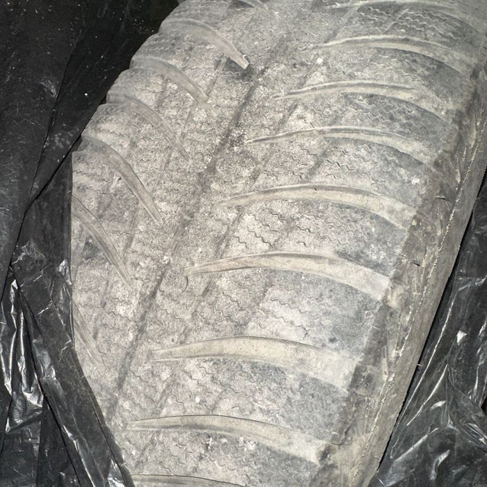 Стоманени джанти за VW - 17 цола с гуми и вентили