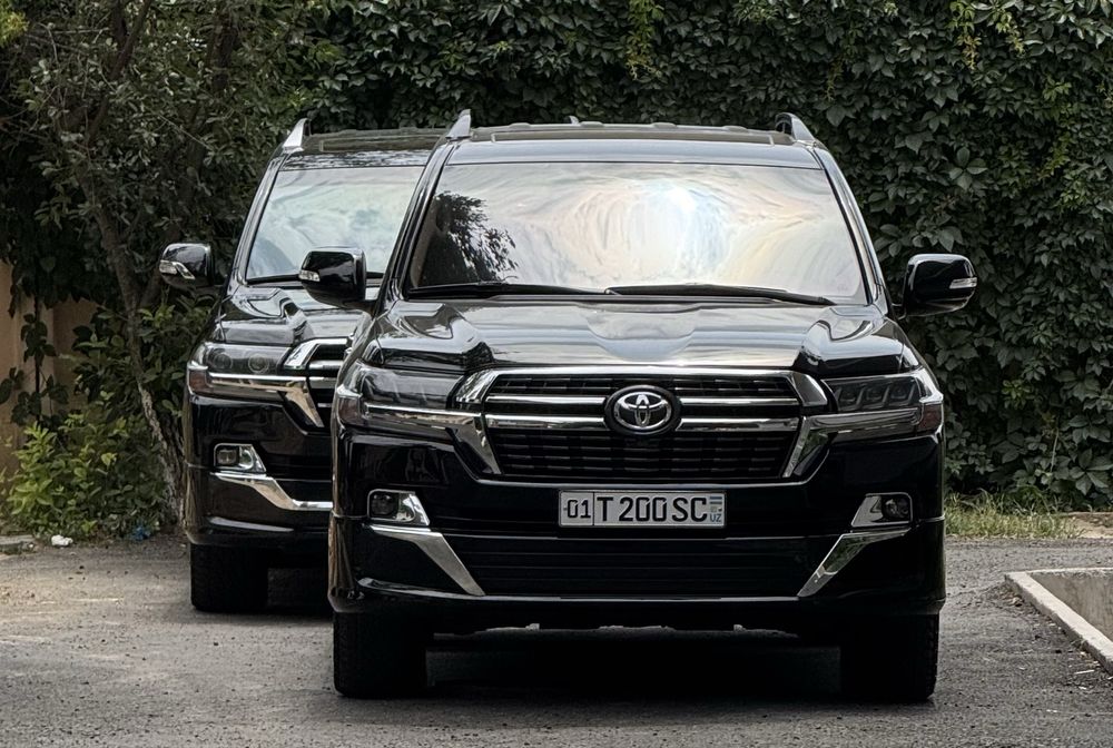Tayota Land cruiser 200