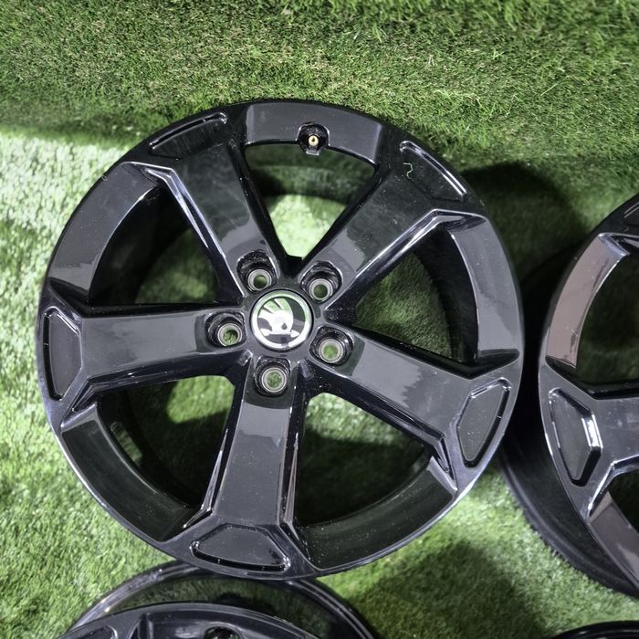 Jante Noi Skoda Octavia R 17 5x112