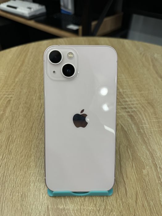 Iphone 13 розовый