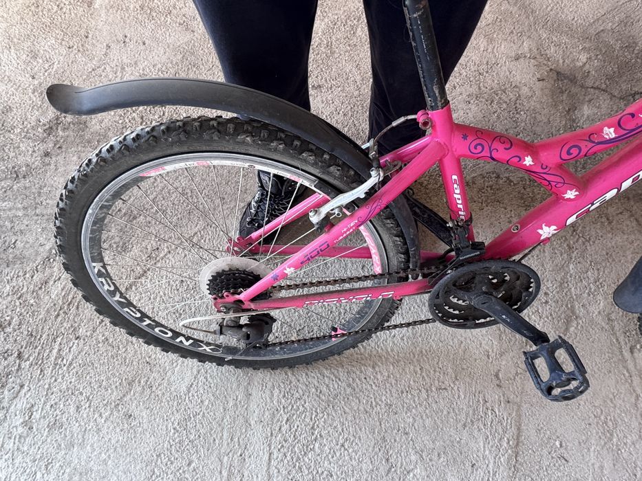 Vând bicicleta copii, roți pe 26