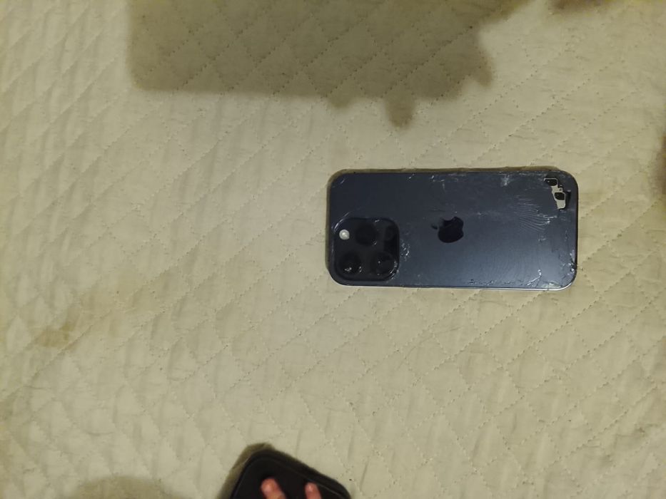 Продаетьсч айфон 14 про