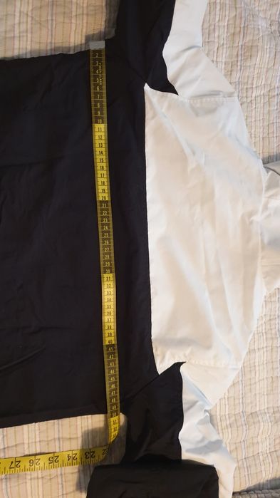 Продавам детско якенце