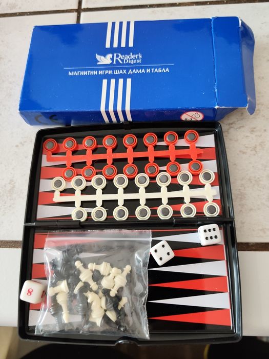 Магнитни игри: шах, дама и табла