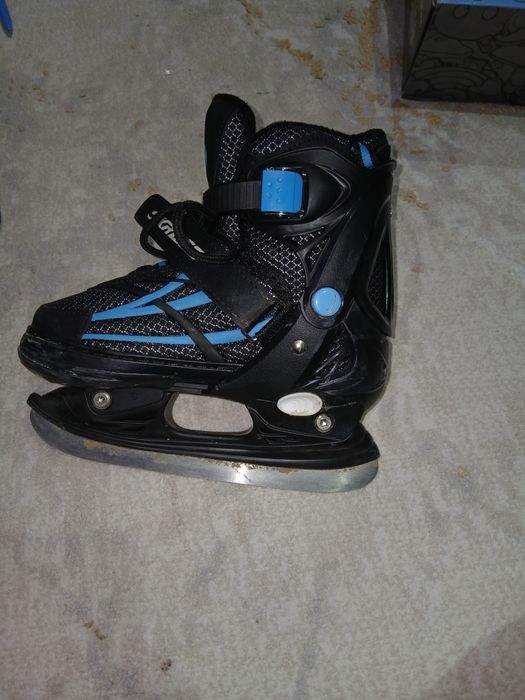 Продается детские коньки