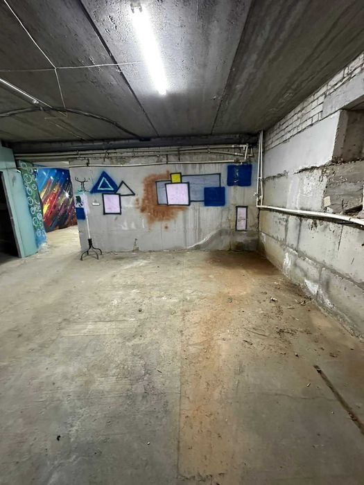 Продается нежилое помещение в центре города